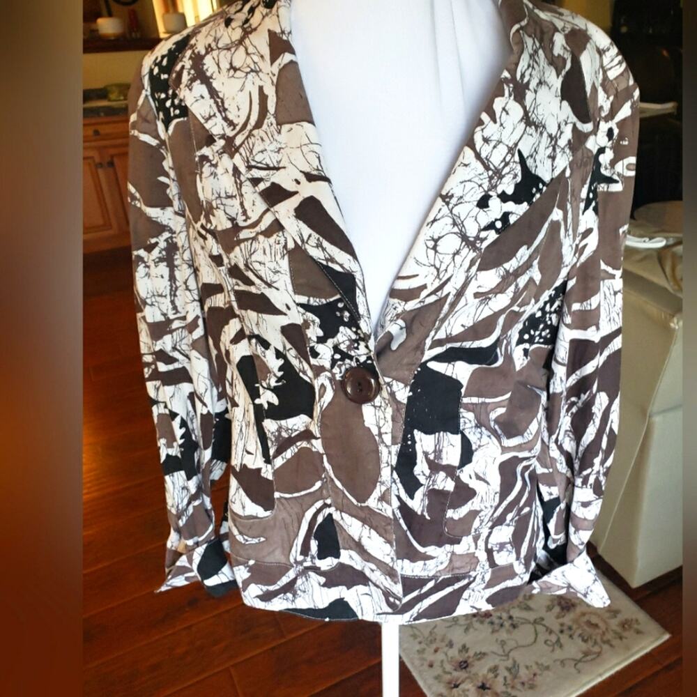 Coldwater Creek 12 white and 2 tone brown jacket